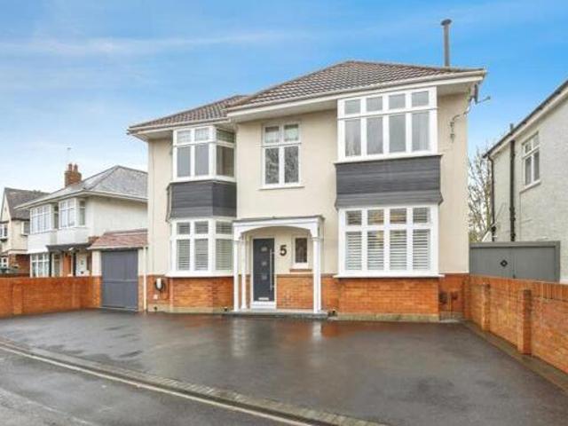 House for sale in Bournemouth, Bournemouth, Christchurch and Poole