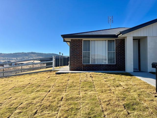 Apartment for rent in Moore Creek, New South Wales