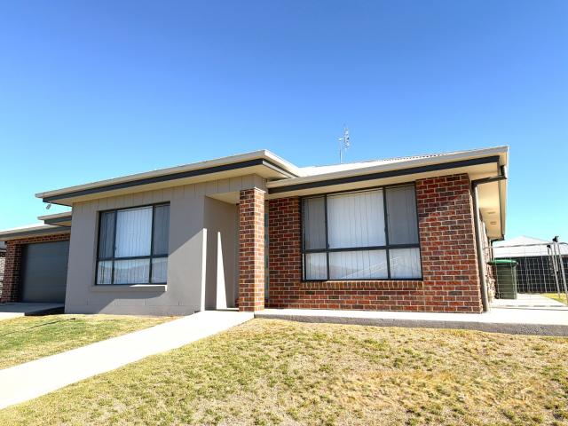 Apartment for rent in Moore Creek, New South Wales
