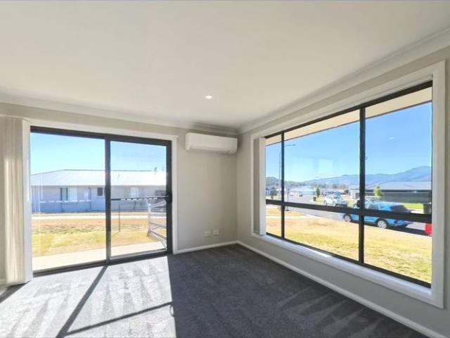 Apartment for rent in Moore Creek, New South Wales