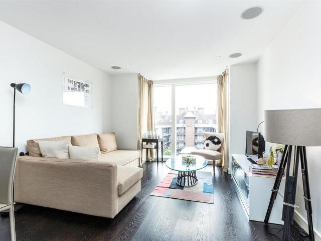 House for rent in Belgravia, Greater London