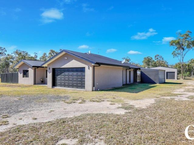 House for sale in Moore Park Beach, Queensland