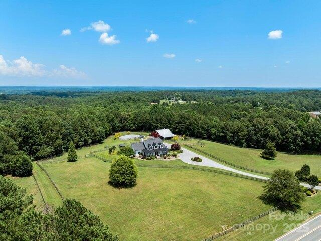 House for sale in Tryon
