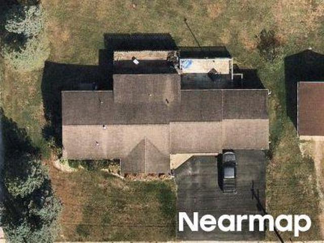 House for sale in Hubbard, Ohio