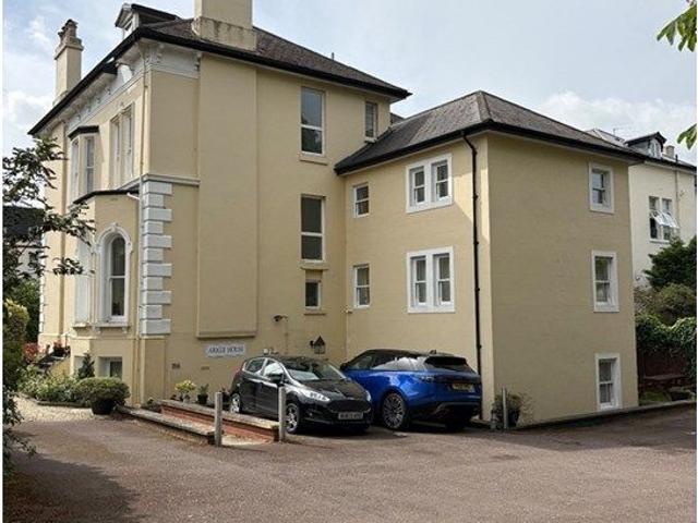 Apartment for rent in Golden Valley, Gloucestershire