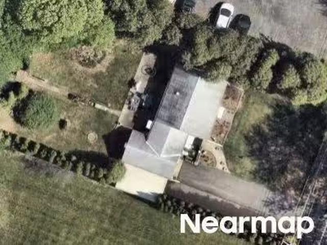 House for sale in Easton