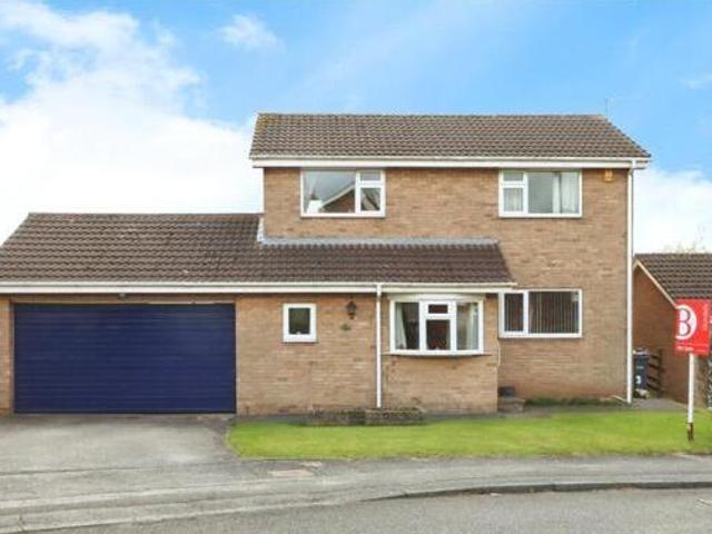 House for sale in Whiston, South Yorkshire