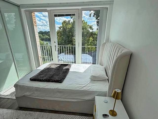 Room for rent in West Hendon, The Hyde