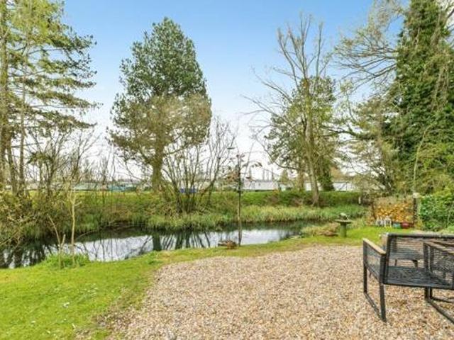 House for sale in Northampton, Northamptonshire