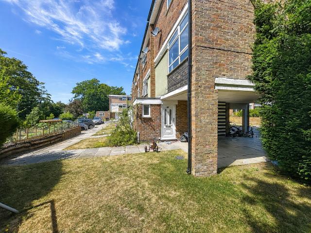 House for rent in Westfield, Woking