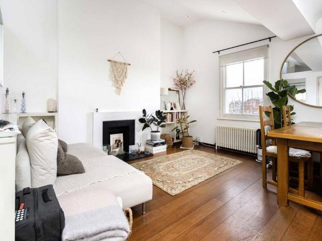 Apartment for rent in Kensal Town, Bayswater