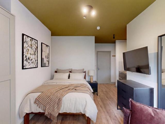 Apartment for rent in Hyde Park, Leeds
