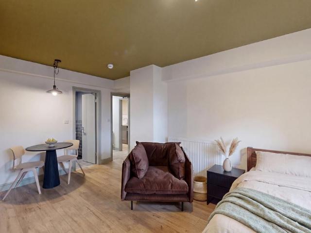 Apartment for rent in Hyde Park, West Yorkshire