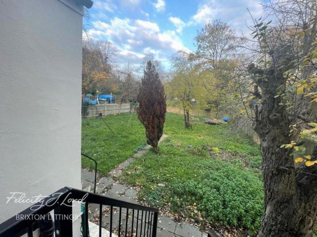 Apartment for rent in Herne Hill, Greater London