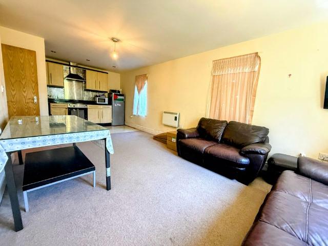 Apartment for rent in Eightlands, Dewsbury