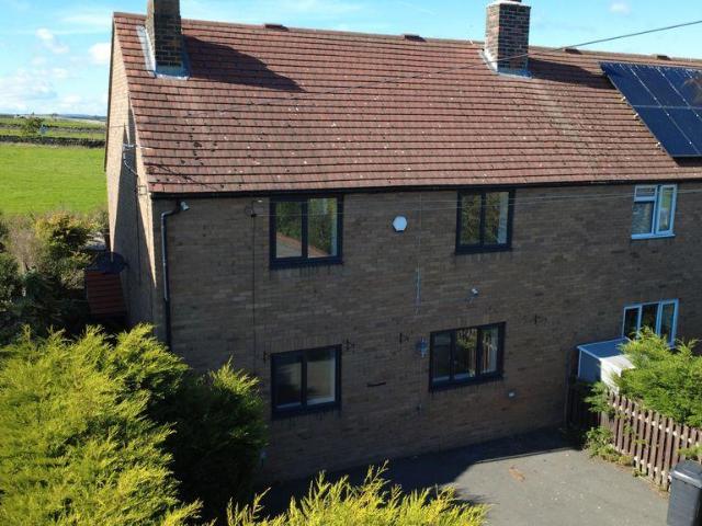 House for rent in Larch House, Kirklees