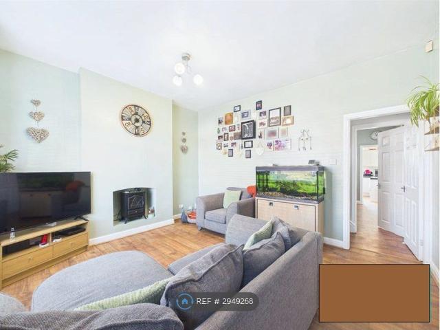 House for rent in Moorside, Salford