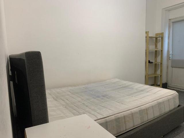 Apartment for rent in Crumpsall, Manchester