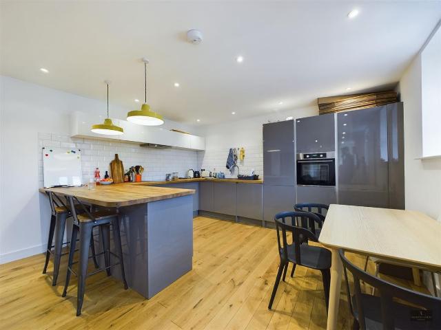 Apartment for rent in Watergate, Devon