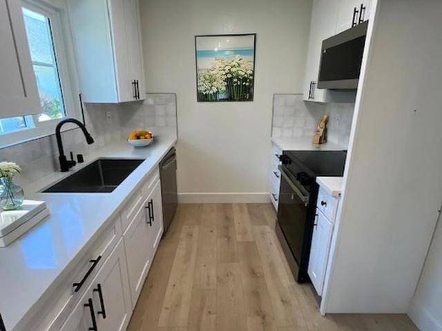 Apartment for rent in Huntington Beach, California