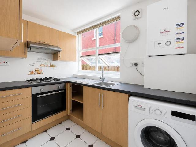 House for rent in Cricklewood, Greater London