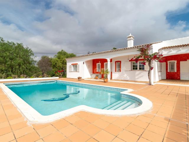 Vivenda venda em Olhão, Faro