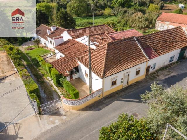 Casa venda em Asseiceira, Rio Maior
