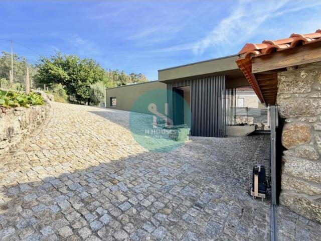 Casa venda em Travassos, Póvoa de Lanhoso