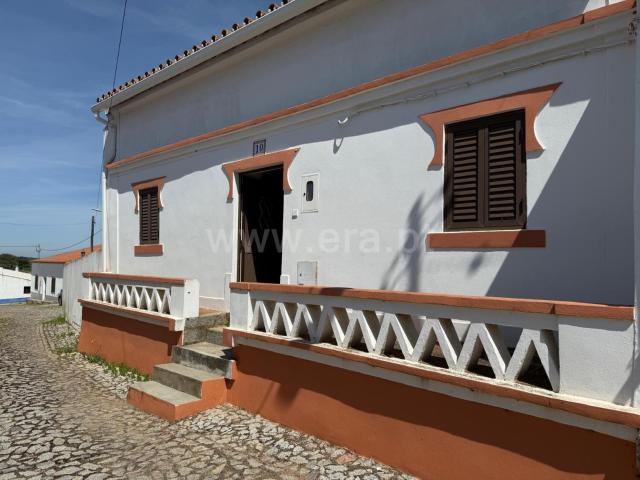 Vivenda venda em Falcoeiras, Redondo