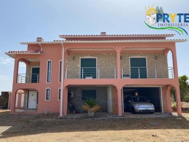 Casa venda em Troviscal