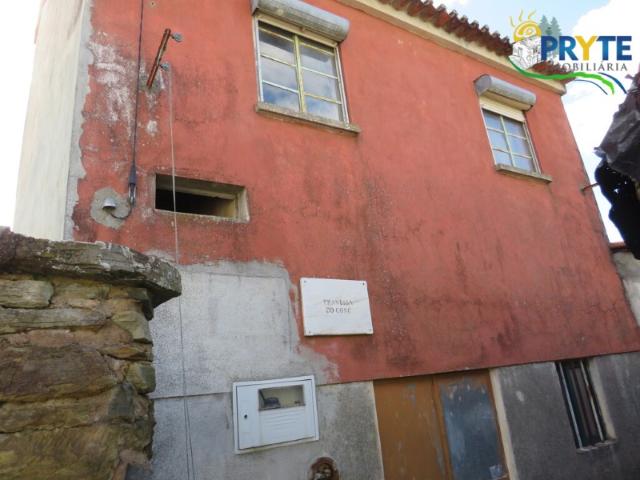 Casa venda em Troviscal, Castelo Branco