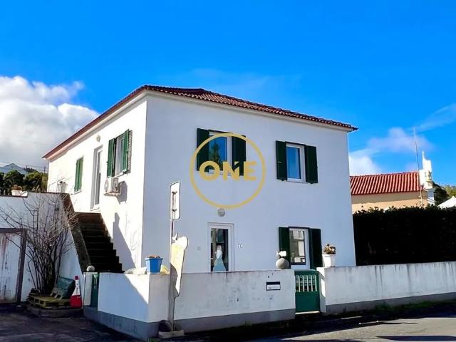 Casa venda em Açores, Salão