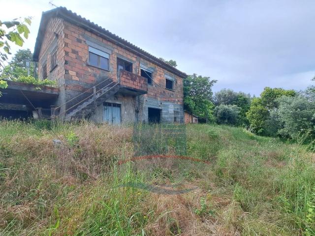 Casa venda em Rebordões (Souto), Boalhosa