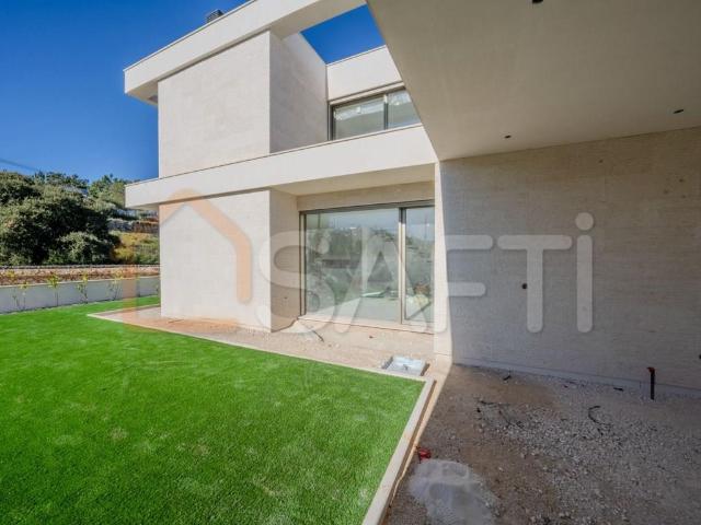 Vivenda venda em Rio Maior, Santarém