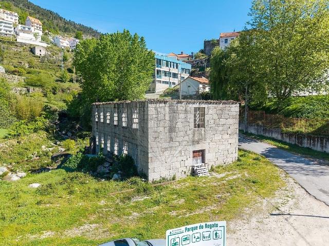 Casa venda em Loriga, Seia