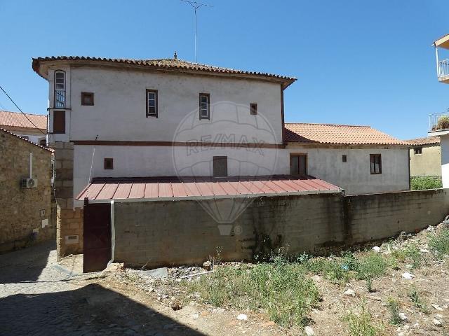 Casa venda em Cimbres, Tarouca