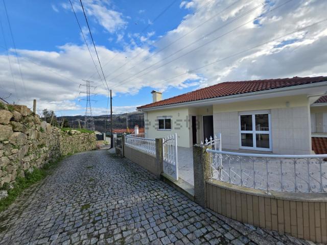 Casa venda em Marecos, Porto