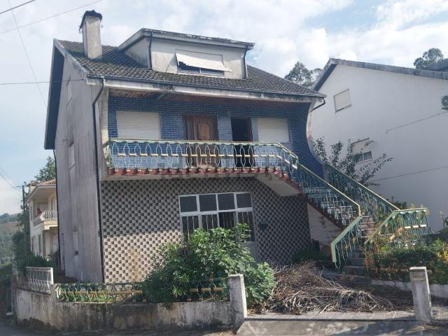 Casa venda em Luzim e Vila Cova, Penafiel