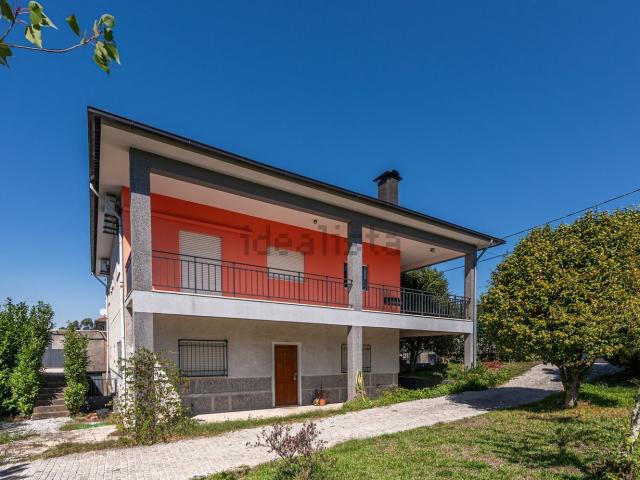Casa venda em Arosa e Castelões, Guimarães