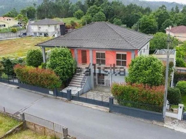 Casa venda em Arosa e Castelões, Guimarães