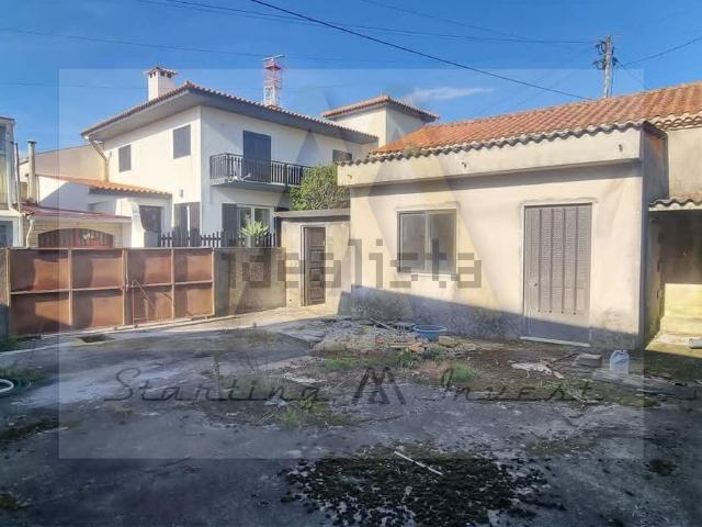 Casa venda em A Ver-o-mar, Porto