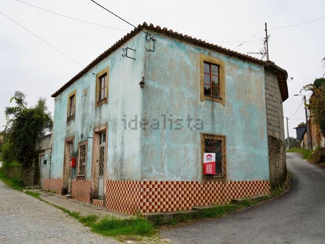 Casa venda em Alvre, Bitarães