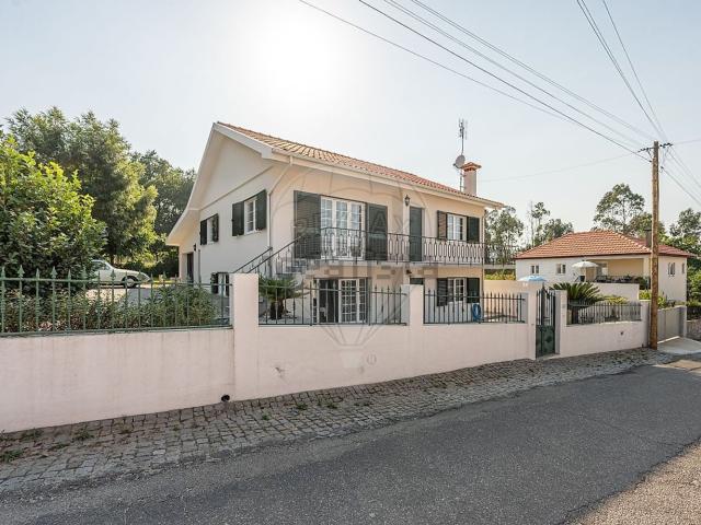 Casa venda em Felgueiras, Aião