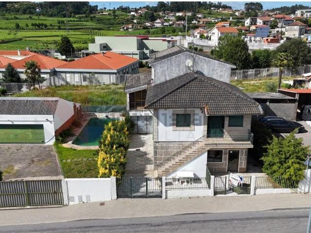 Casa venda em Felgueiras, Airães