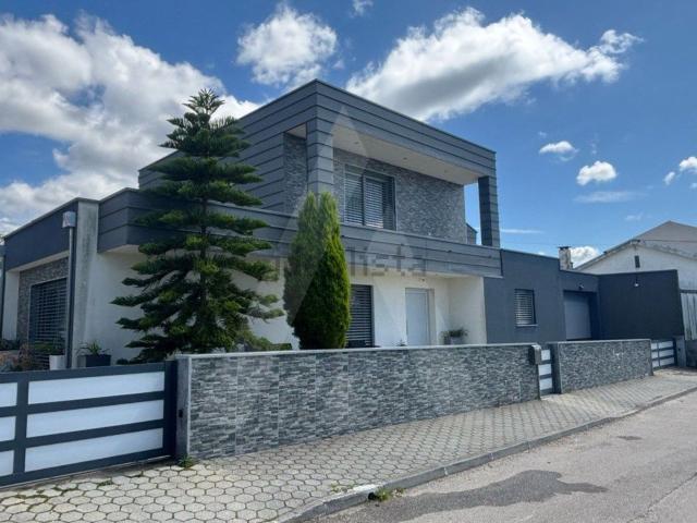Casa venda em Albergaria-a-Velha e Valmaior, Albergaria-a-Velha