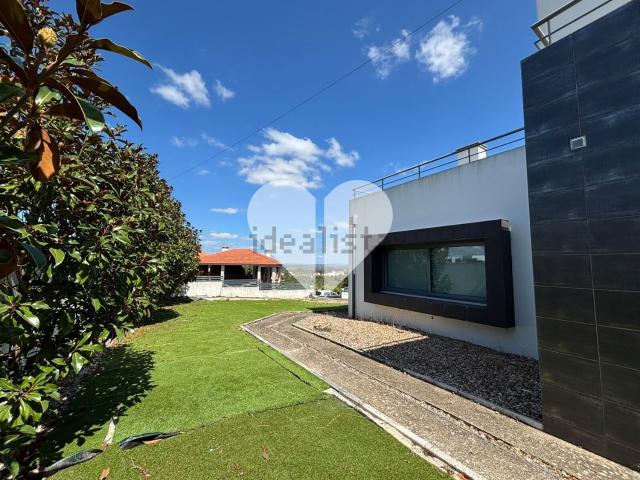 Casa venda em Alburitel, Ourém
