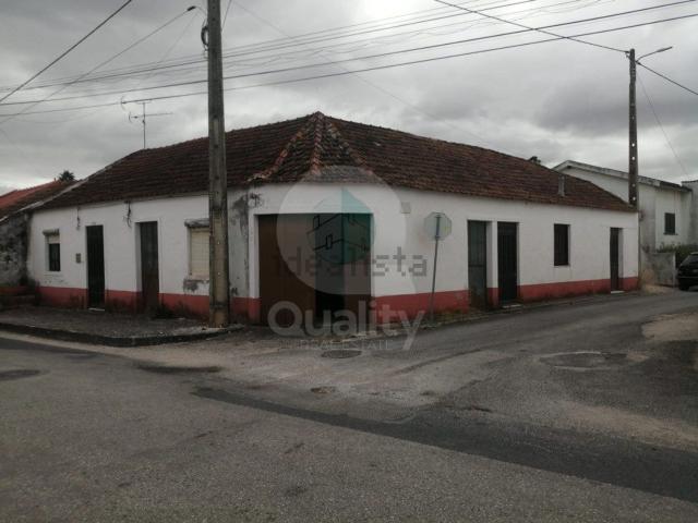Casa venda em Alcanena, Santarém