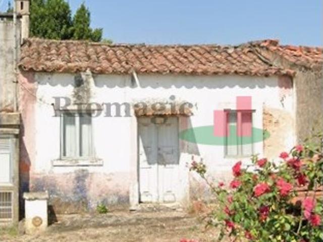 Casa venda em Alcanede, Santarém
