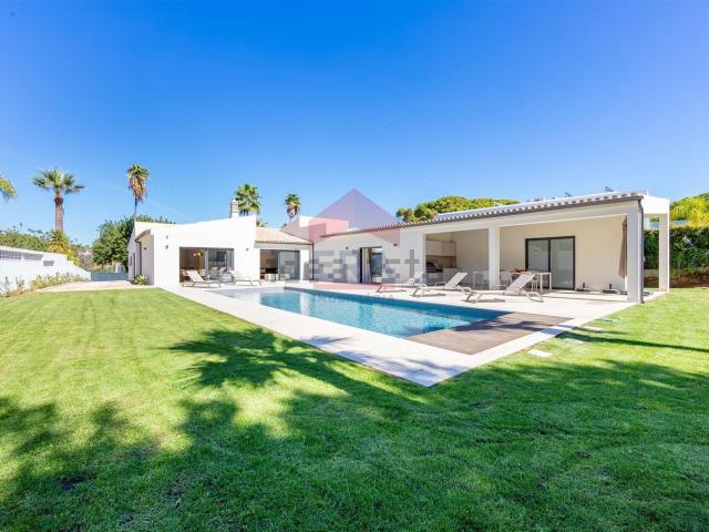 Casa venda em Quarteira, Loulé