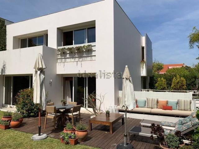 Casa alugar em Bairro Marechal Gomes da Costa, Porto